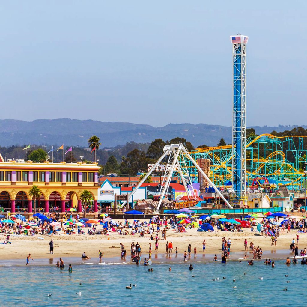 amusement park on the beach in santa cruz