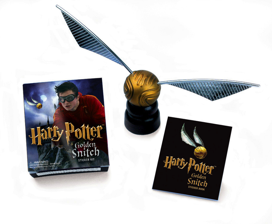 ANGLAIS Harry Potter Horcrux Locket and Sticker Book
