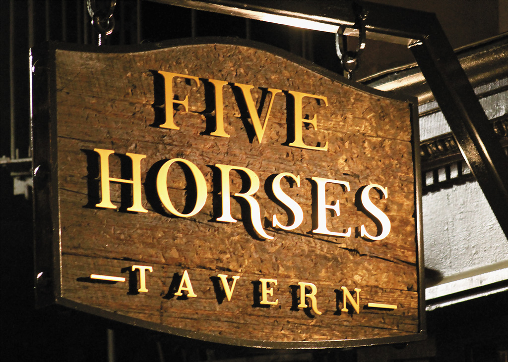 five horses tavern sign
