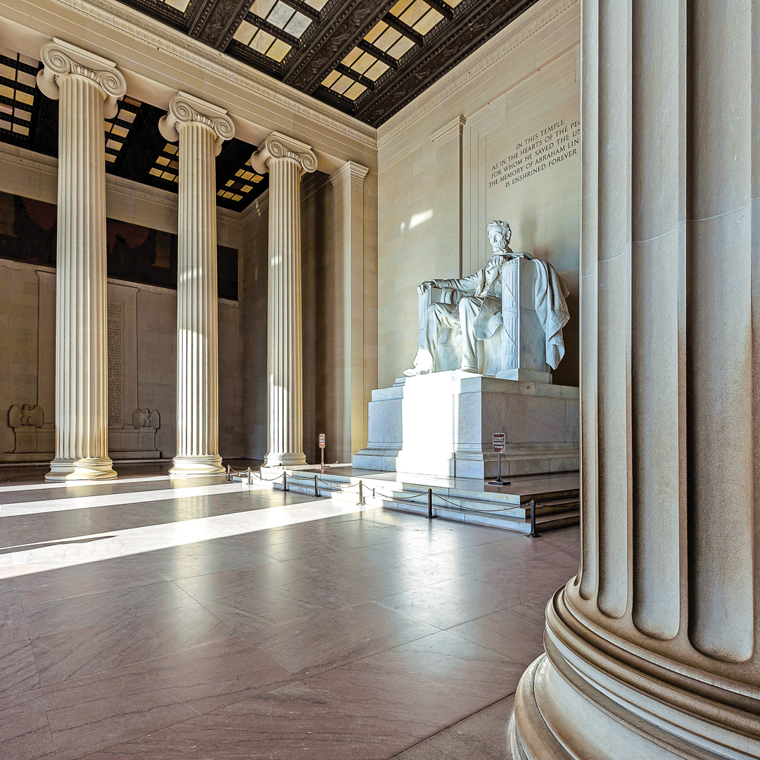 statue of abraham lincoln in washington dc