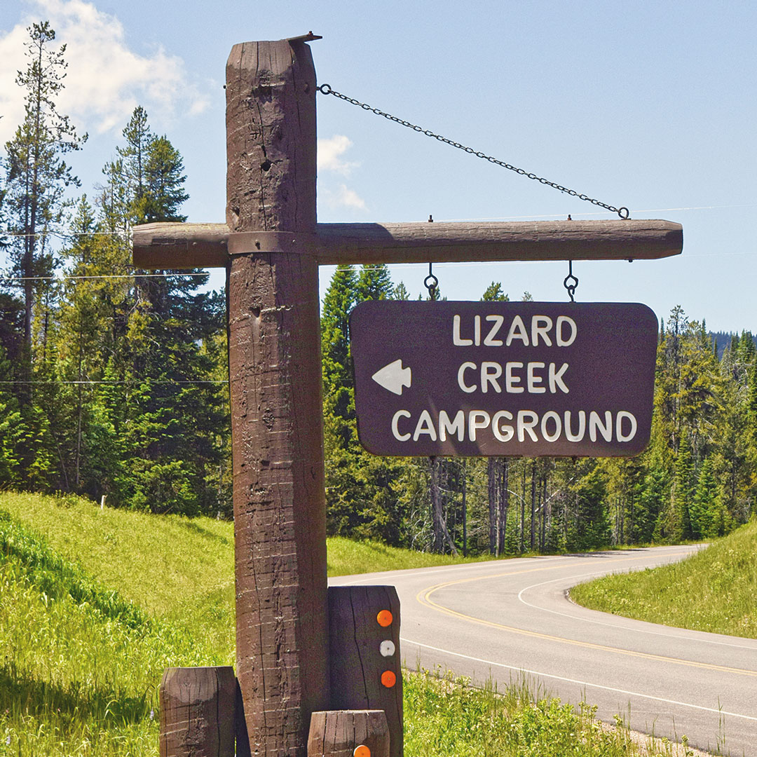 sign pointing to Lizard Creek Campground in Grand Teton National Park