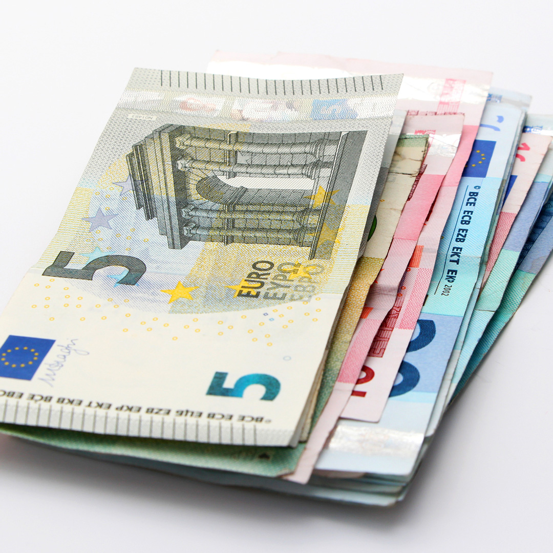 euro banknotes