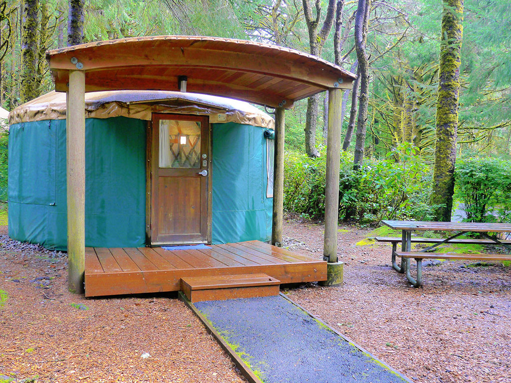 yurt in an oregon forest
