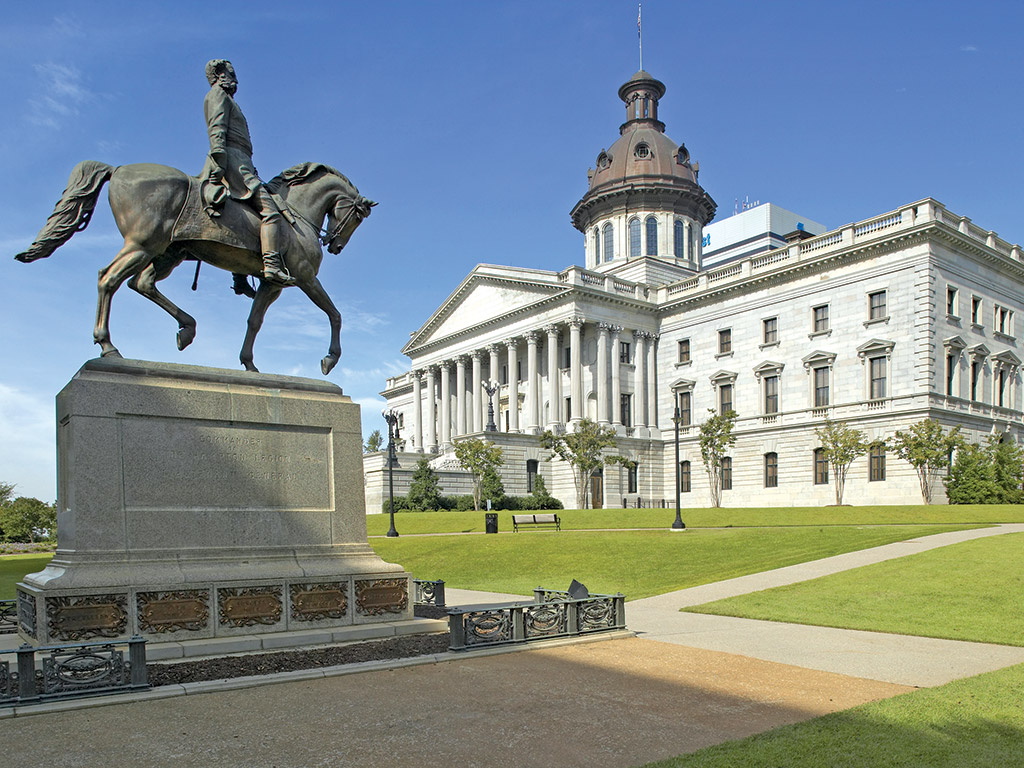 statue in front of the South Carolina state house