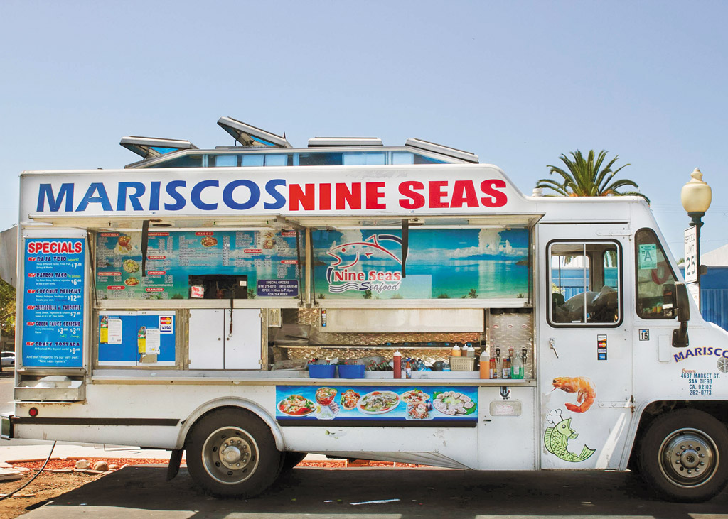 Mariscos Nine Seas taco truck
