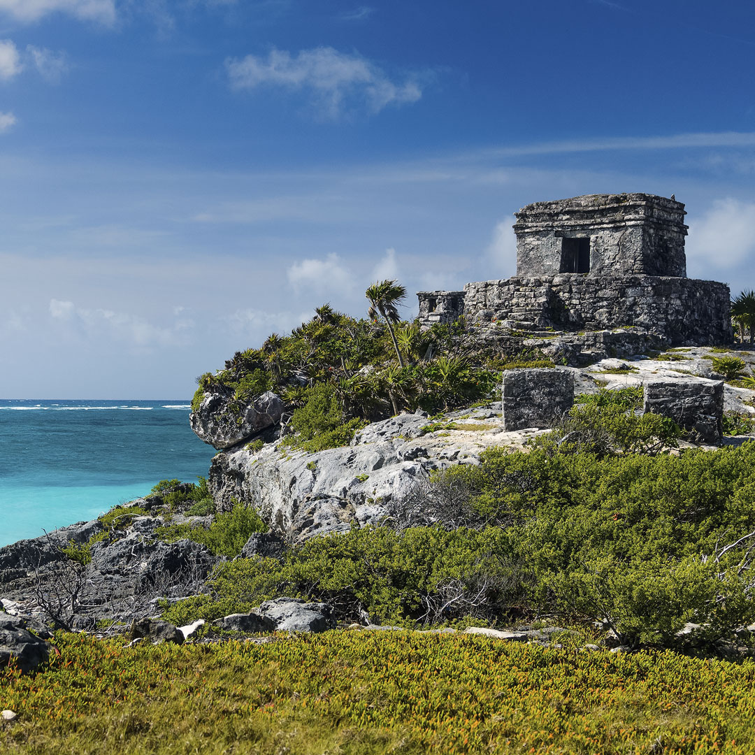 maya ruin of el castillo in tulum