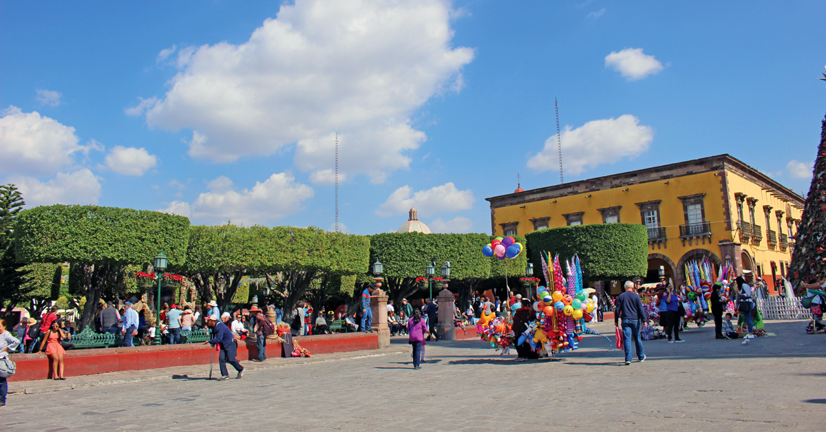 street view of the central plaza in San Miguel de Allende