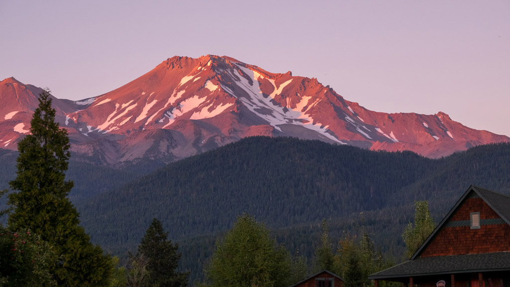 View of Mount Shasta Mountains with trees 