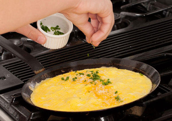 storey-An Omelet Recipe for Kid Chefs-01-1