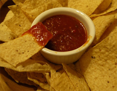 andrea-chesman-tomatoes-Chipotle-salsa-and-chips